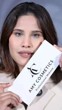 Creator presenting Amy Cosmetics products