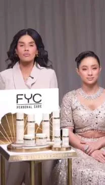 Creator presenting FYC products